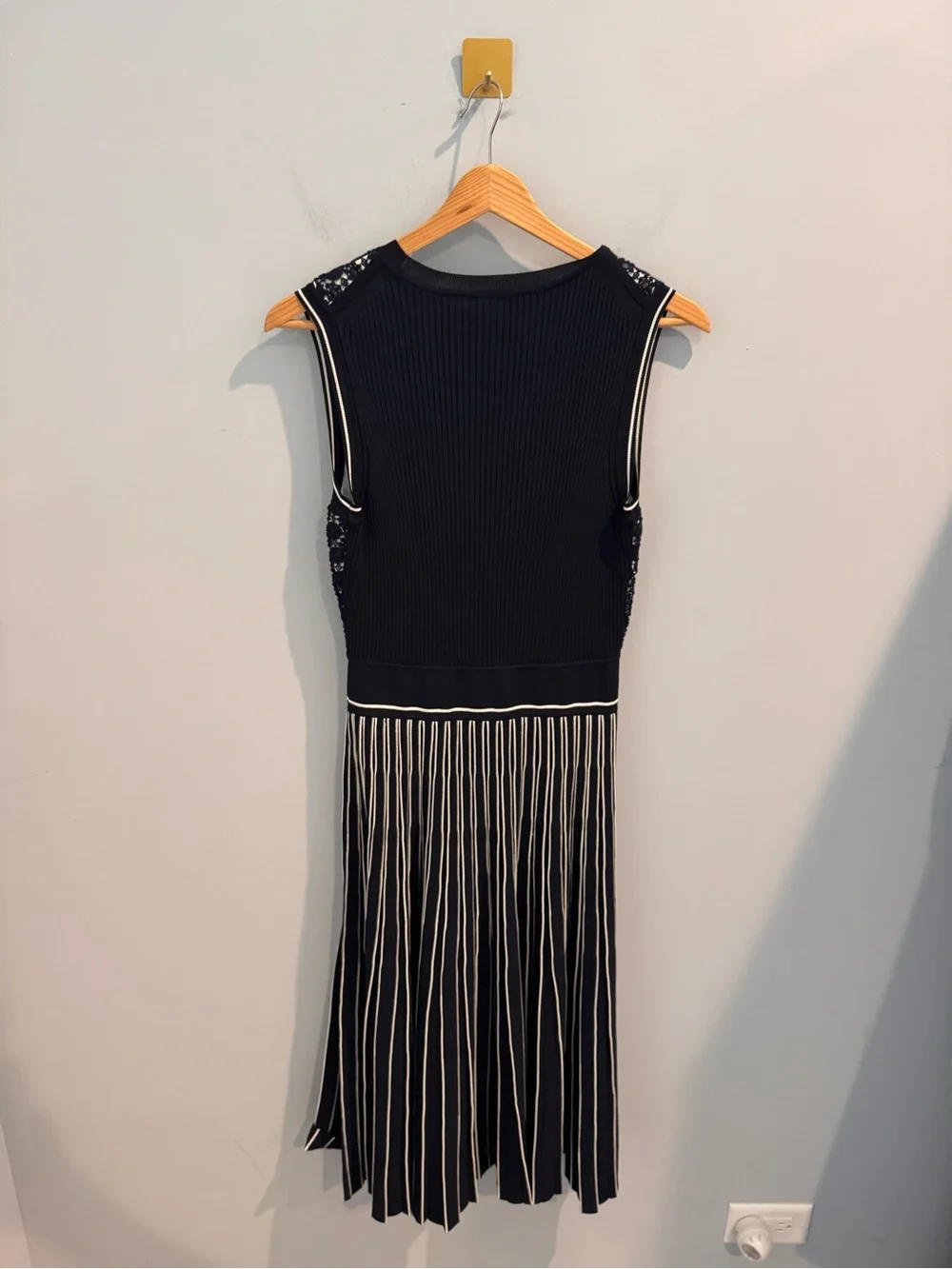 NWT Tory Burch Knit Pleated Sweater Dress in Navy/White, Size XS